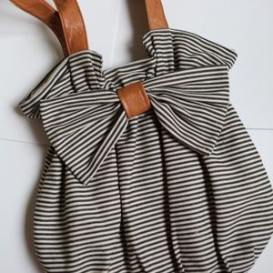 Striped bow handbag